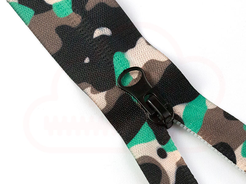 Printed reverse nylon zipper