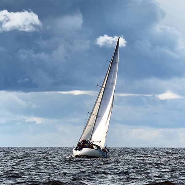 Heavy-duty marine zipper installed on a fitted boat cover