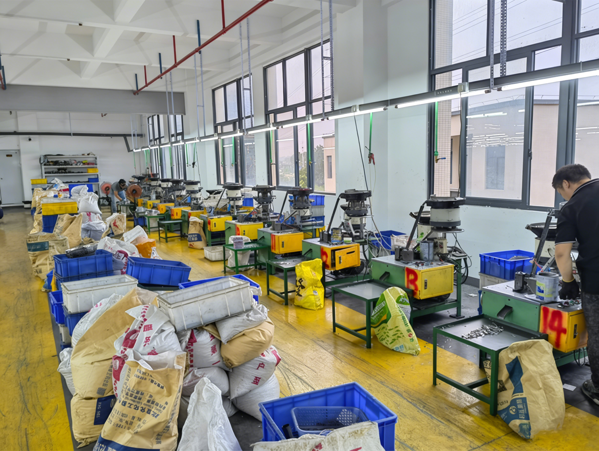 Custom Zipper Manufacturer & OEM/ODM Zipper Puller Supplier | 18 Years ...