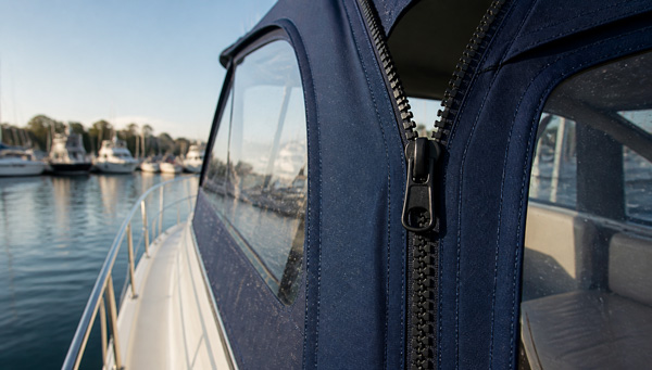 Heavy-duty marine Plastic zipper installed on a custom boat cover